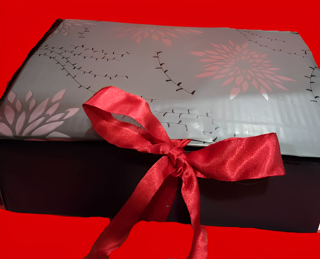 Chocolate Gift Box | Gift For Her - Giftly Treats